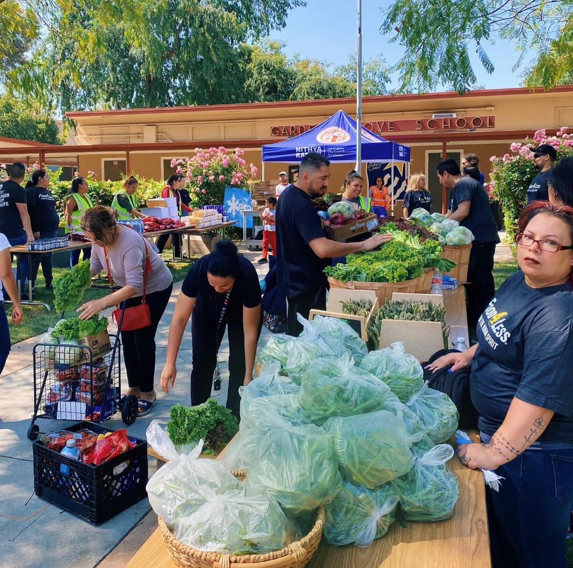 Food drive in Reseda